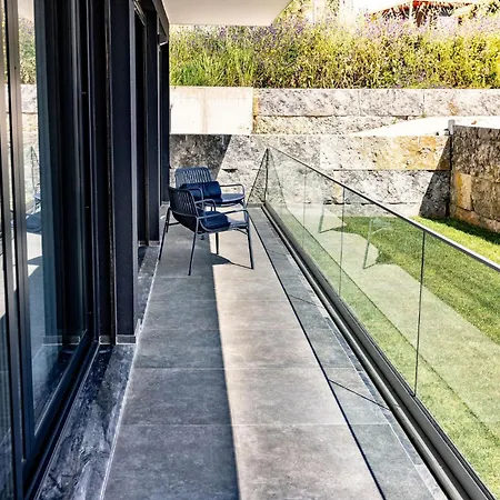 Nautilus - By Sch サン・マルティーニョ・ド・ポルト